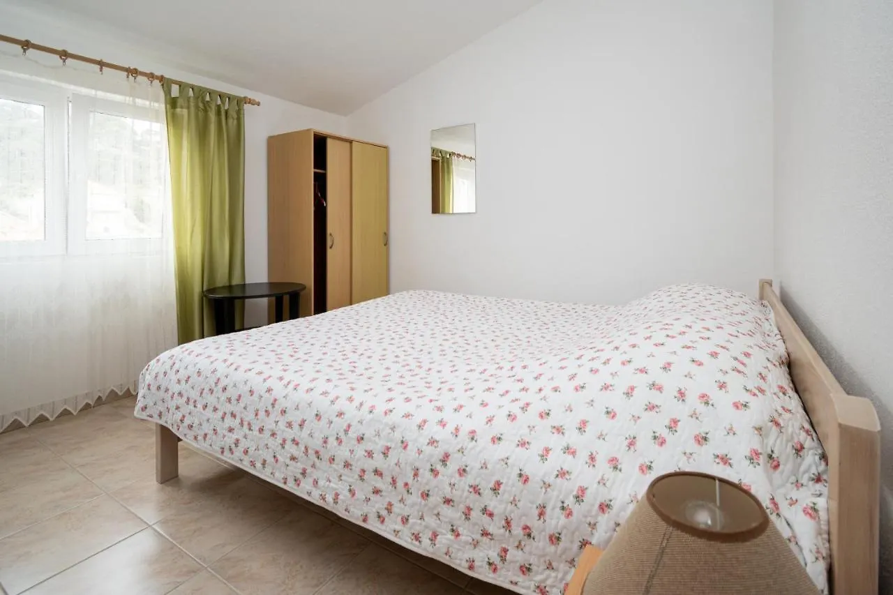 Apartments By The Sea Tkon, Pasman - 17360 0*, Tkon Chorvatsko