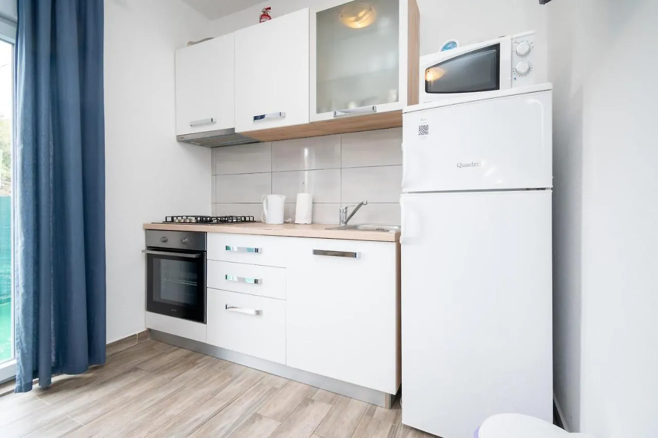 Apartments By The Sea Tkon, Pasman - 17360